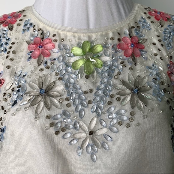 NWT Max Studio Women's White 100% Silk Sleeveless Beaded Blouse Top Size 12 - Picture 3 of 12